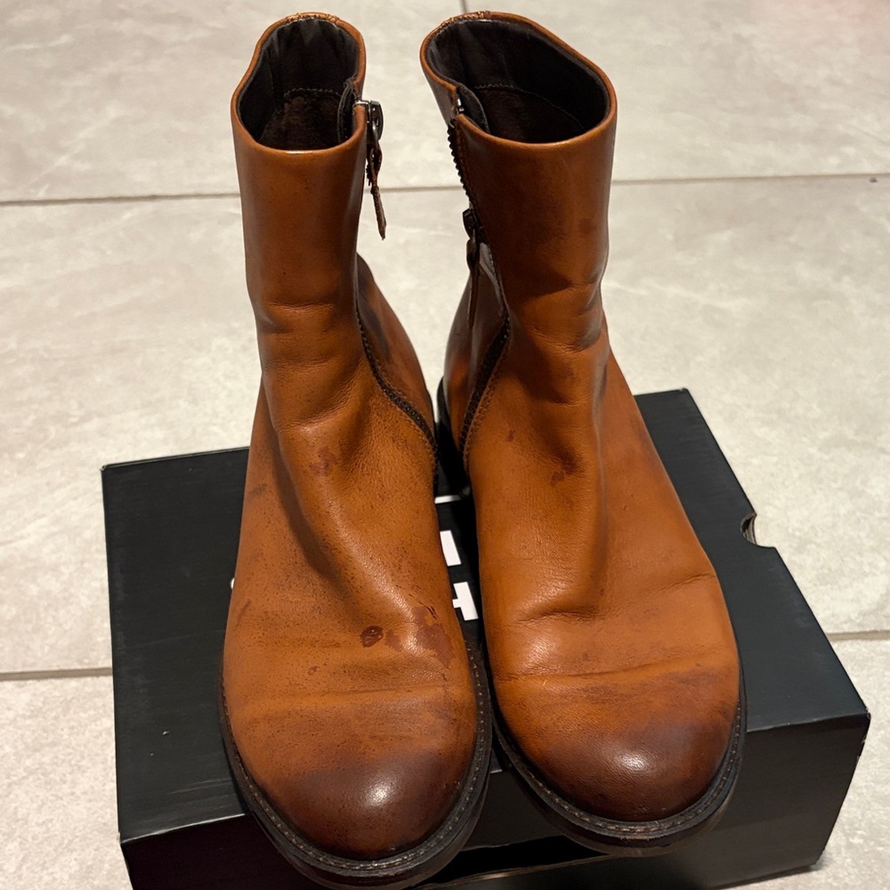 Ecco Tan Leather Ankle Boots - Picture 3 of 3